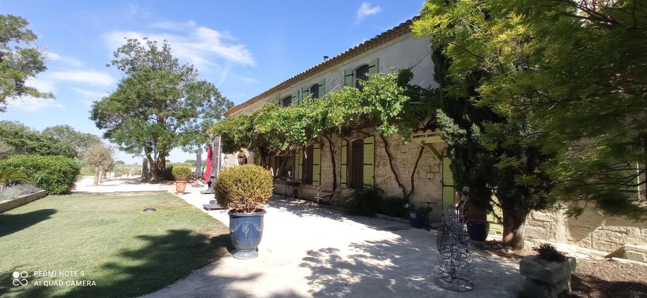 Le Mas Neuf 1752 Arles Exterior photo